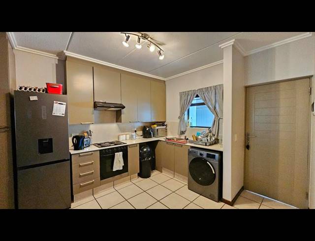 2 BEDROOM PROPERTY TO RENT IN BRYANSTON